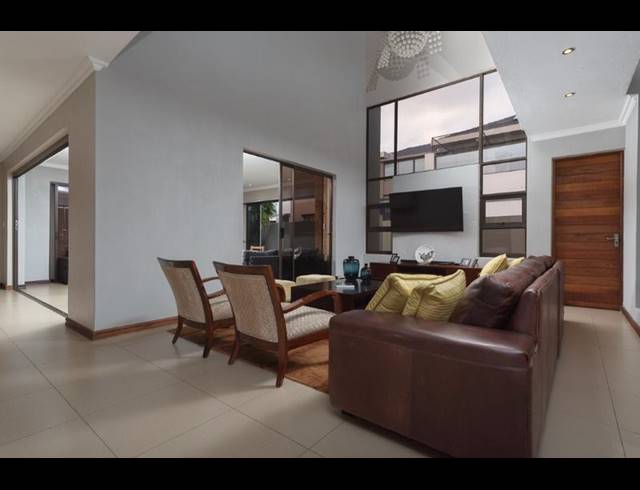 5 BEDROOM HOUSE FOR SALE IN MEYERSDAL NATURE ESTATE